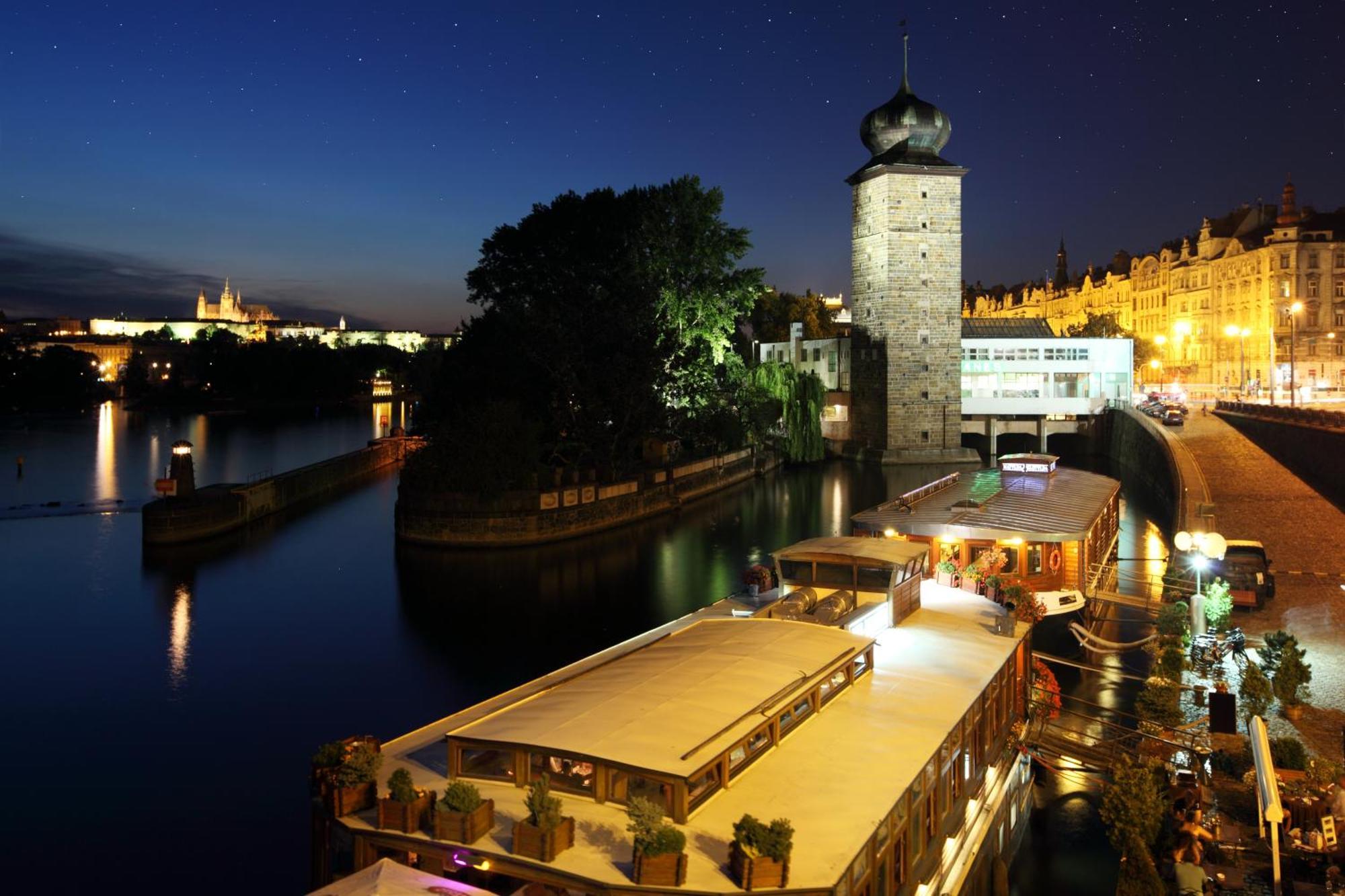 Boat Matylda Prag